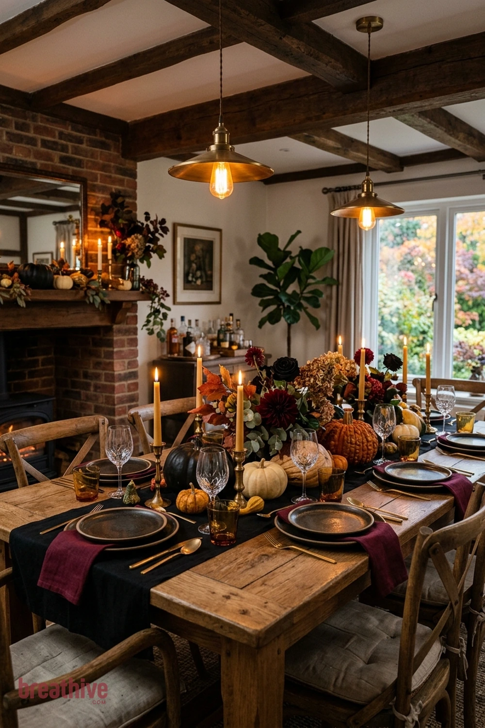 10 Aesthetic Halloween Dinner Party Decor Ideas Guests Will Notice